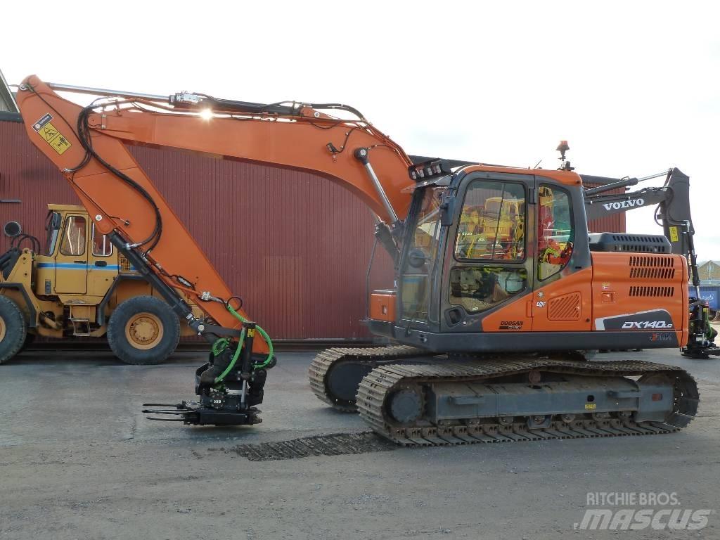 Doosan DX140LC-5 대형 굴삭기 29톤 이상