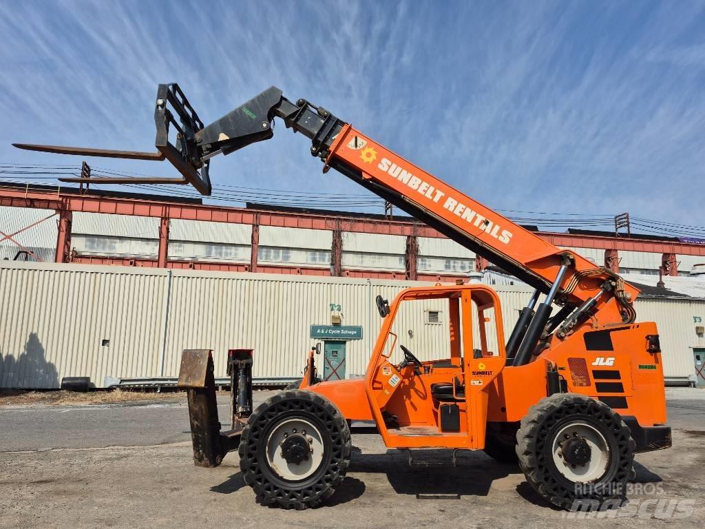 JLG 10054 텔러 핸들러