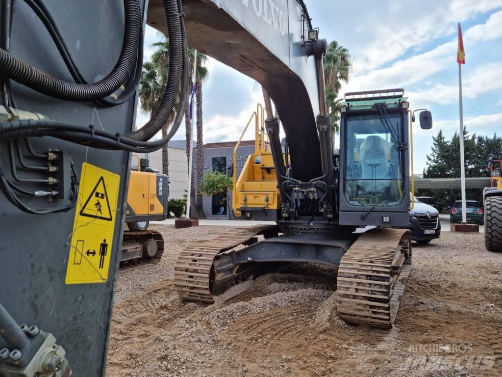 Volvo EC 300 E 대형 굴삭기 29톤 이상