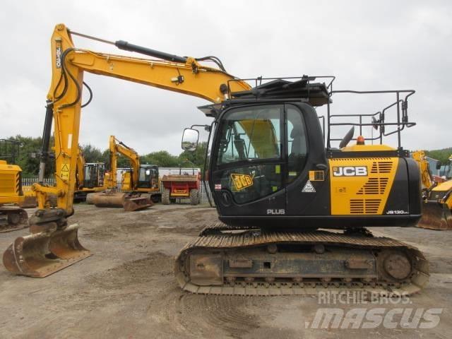 JCB JS130LC Plus+ 대형 굴삭기 29톤 이상