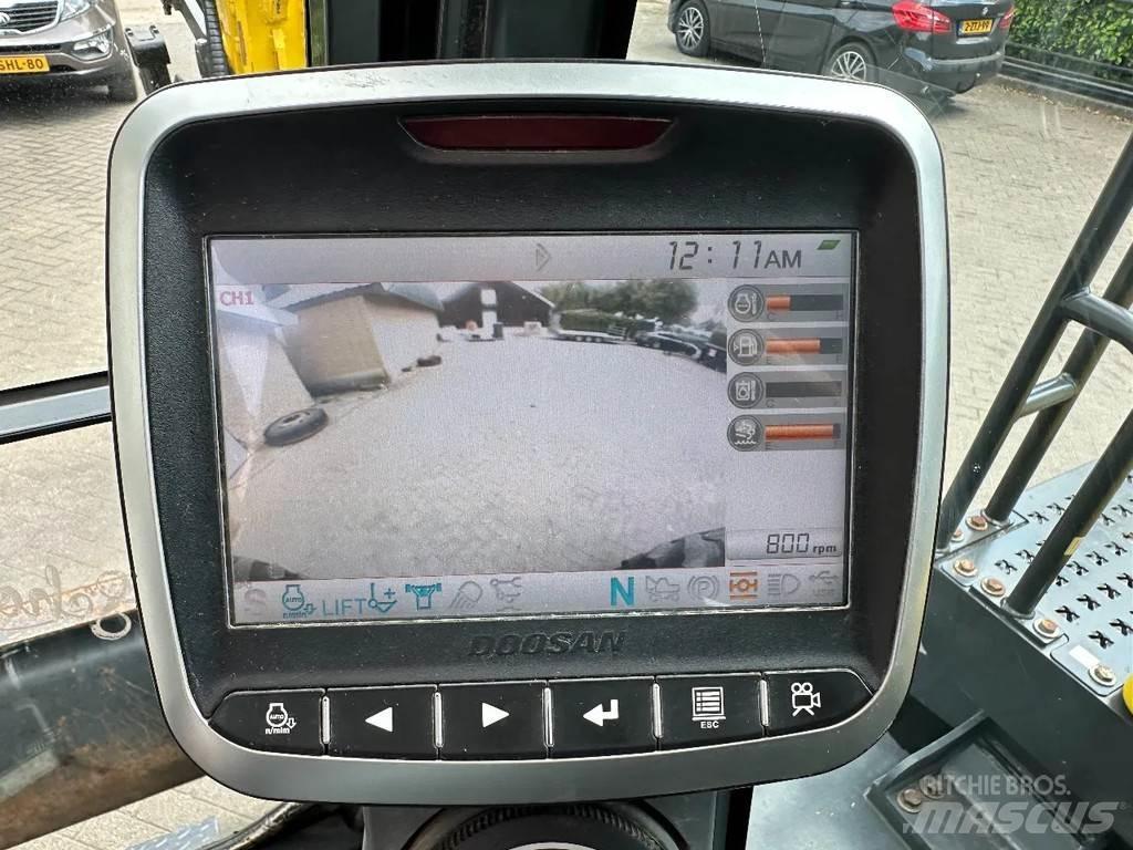 Doosan DX140W-5  휠 굴삭기