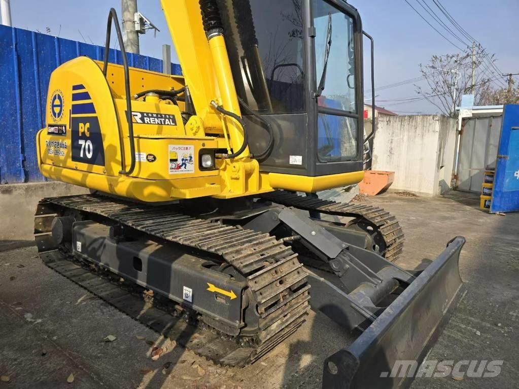 Komatsu PC 70 소형 굴삭기 7톤 미만