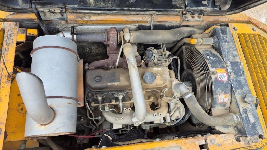 JCB JS 130 W  휠 굴삭기