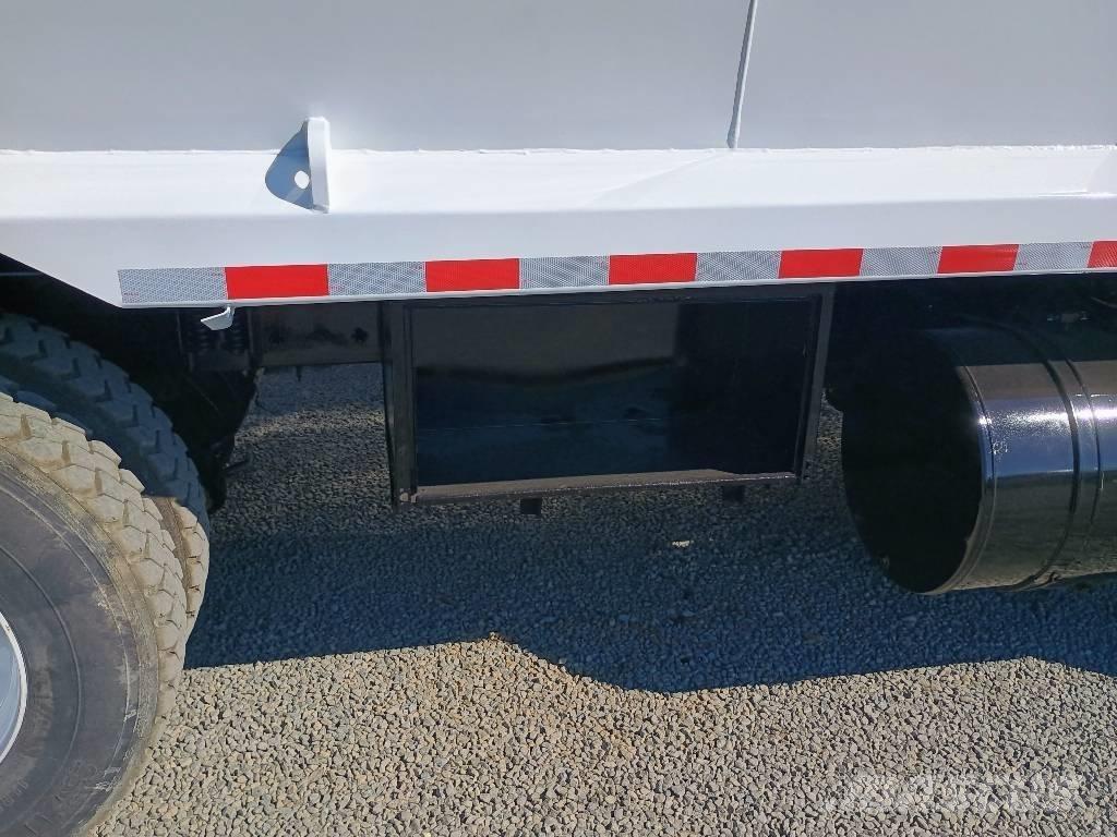 Mack MRU 폐기물 수거 트럭