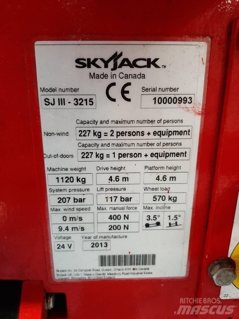 SkyJack SJIII 3215 가위형 리프트