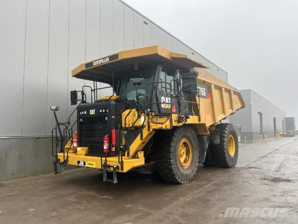CAT 775 G 초대형 덤프 트럭