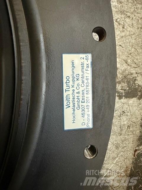 Doosan DL 420-3 섀시 및 서스펜션