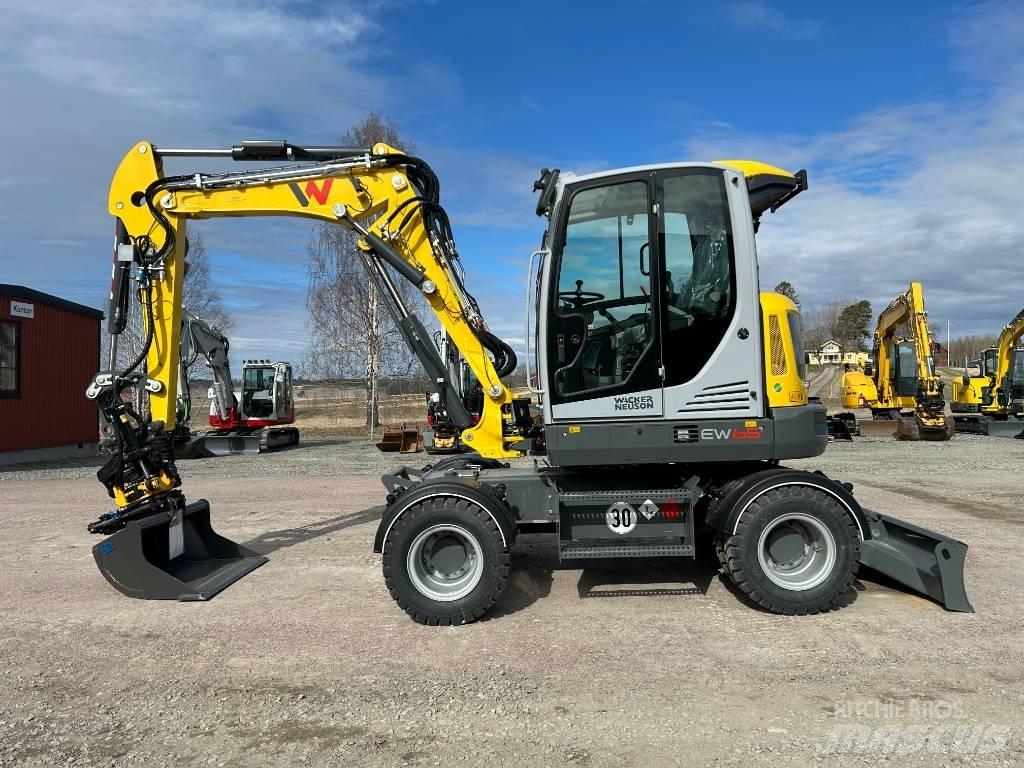 Wacker Neuson EW65  휠 굴삭기