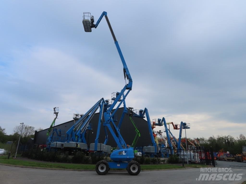 Manitou 200 ATJ 관절형 전동이동 리프트