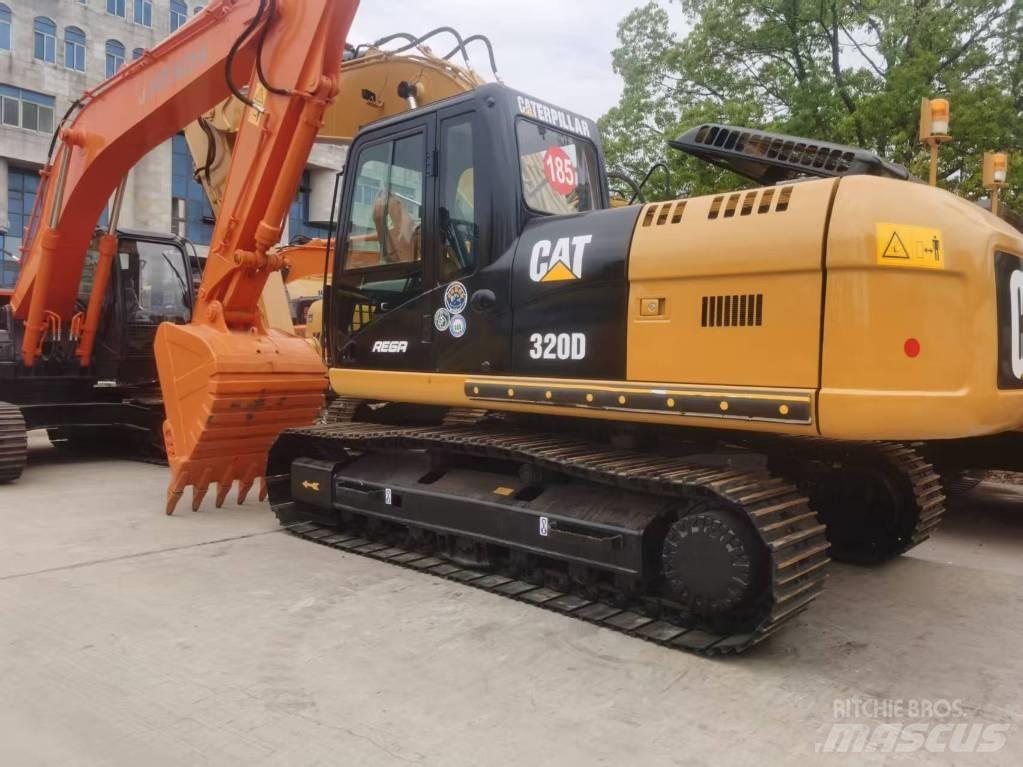 CAT 320 D 대형 굴삭기 29톤 이상