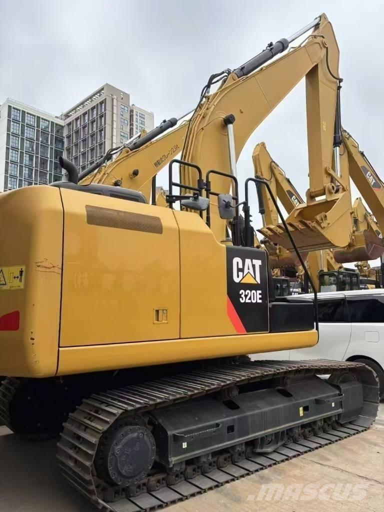 CAT 320 E 대형 굴삭기 29톤 이상