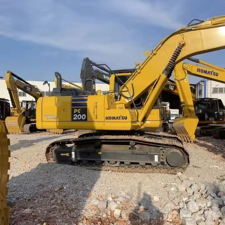 Komatsu PC200-8 대형 굴삭기 29톤 이상