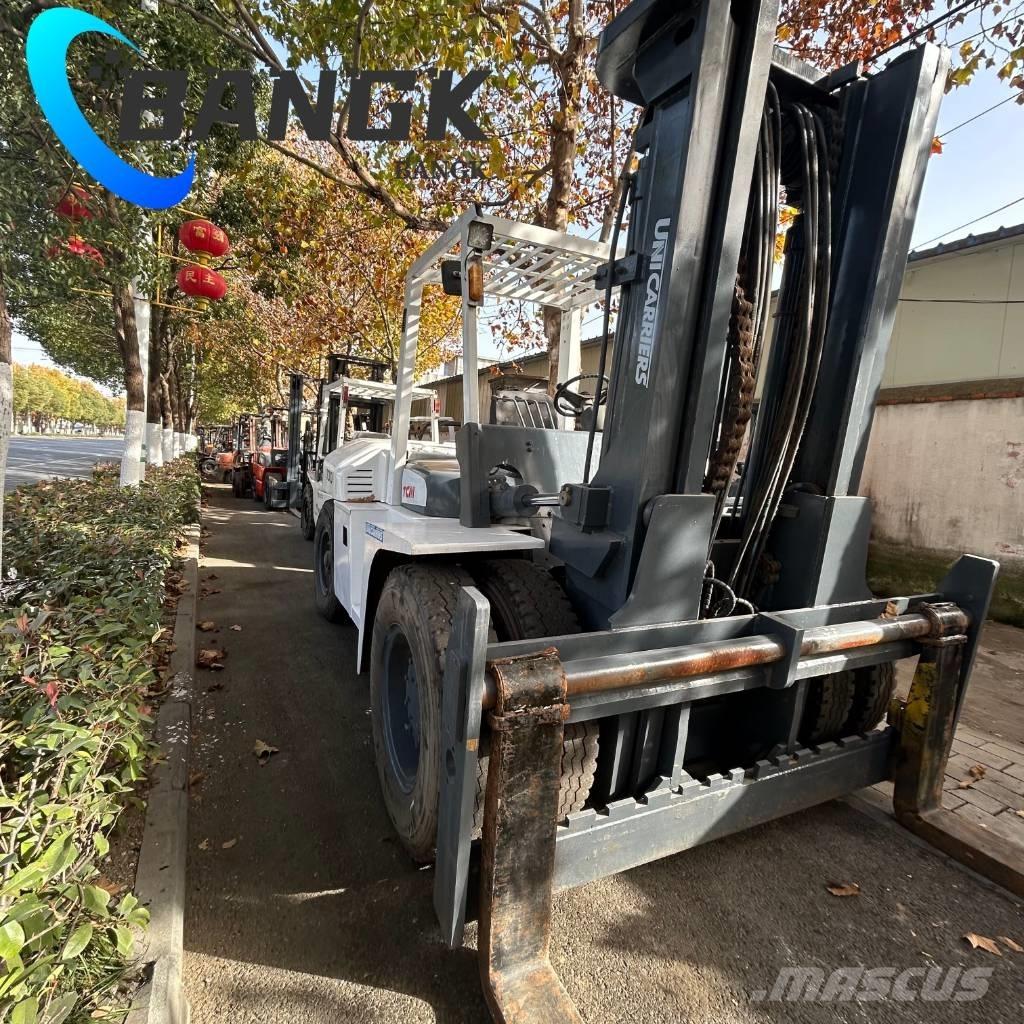 TCM FD100 디젤 지게차