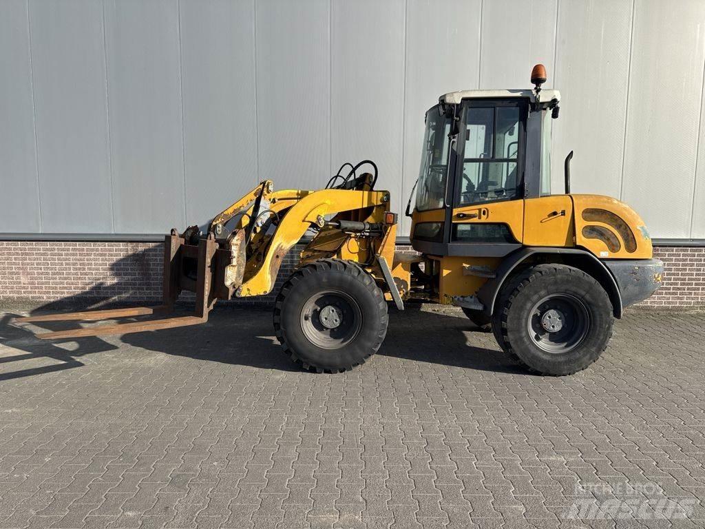 Terex TL70  휠로우더