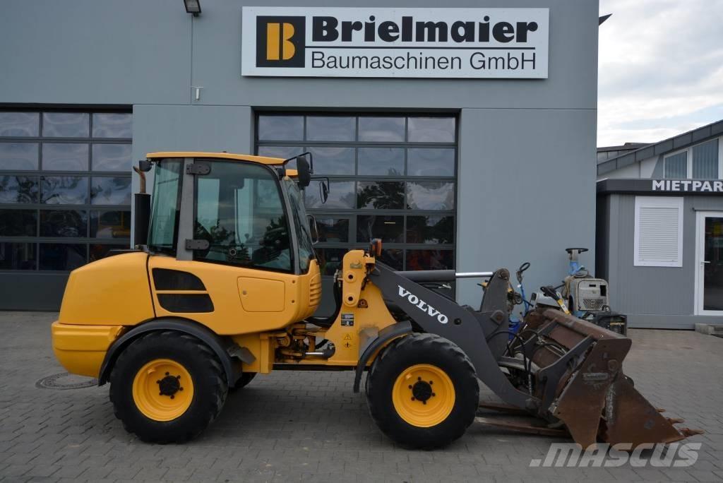 Volvo L 25 F Z  휠로우더