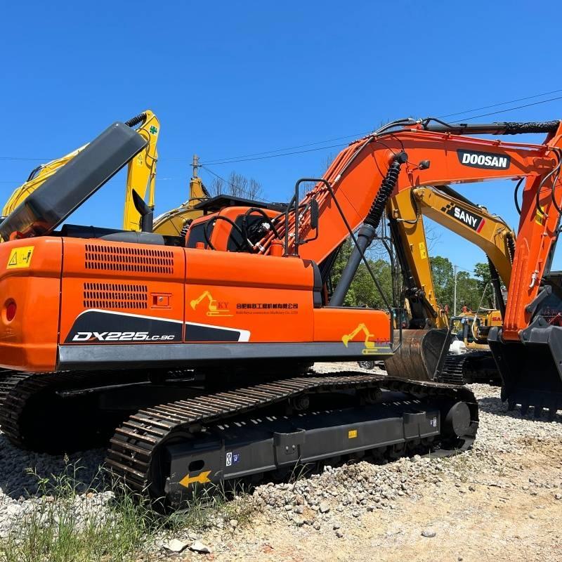 Doosan DX225-9C 대형 굴삭기 29톤 이상