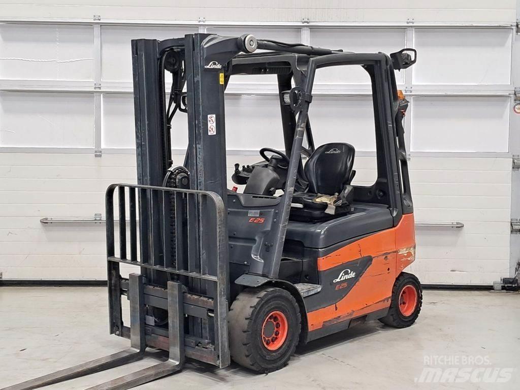 Linde E25-01 전동 지게차