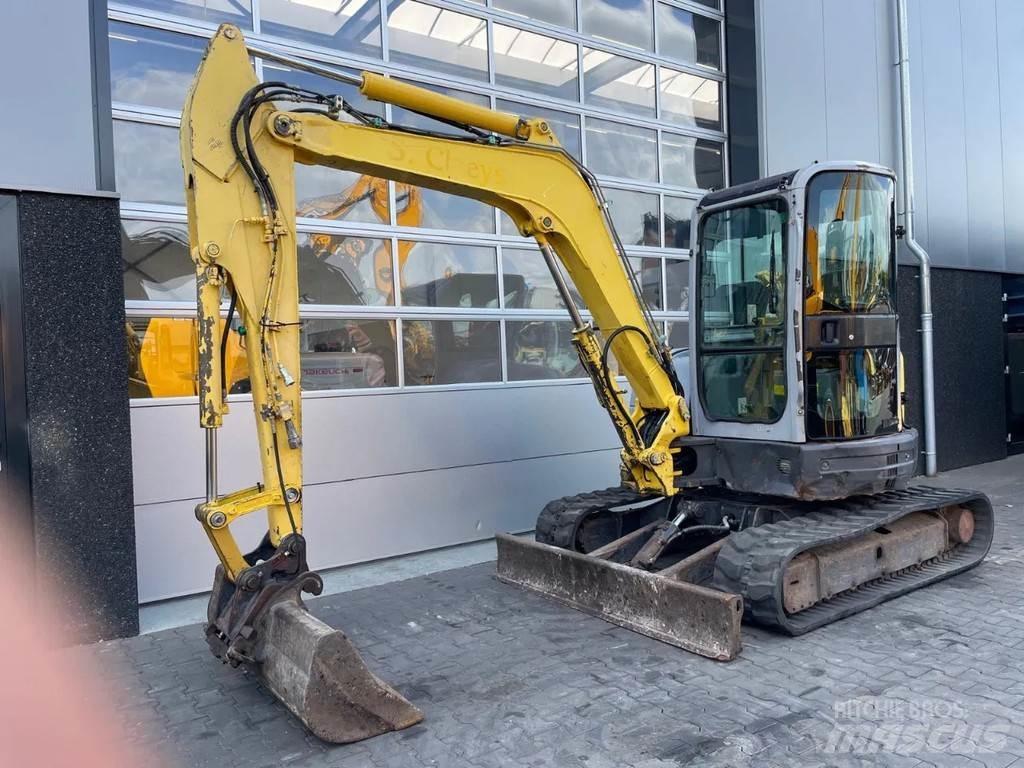 New Holland E50.2 소형 굴삭기 7톤 미만