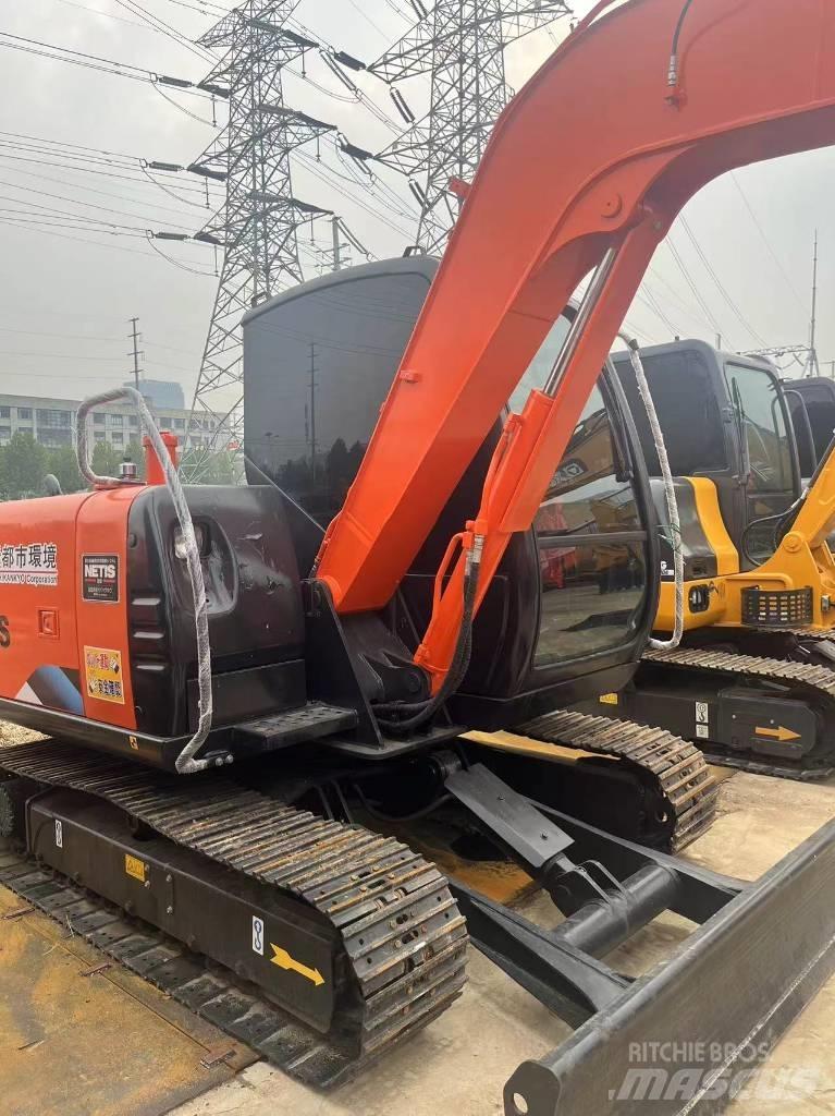 Hitachi ZX 60 소형 굴삭기 7톤 미만