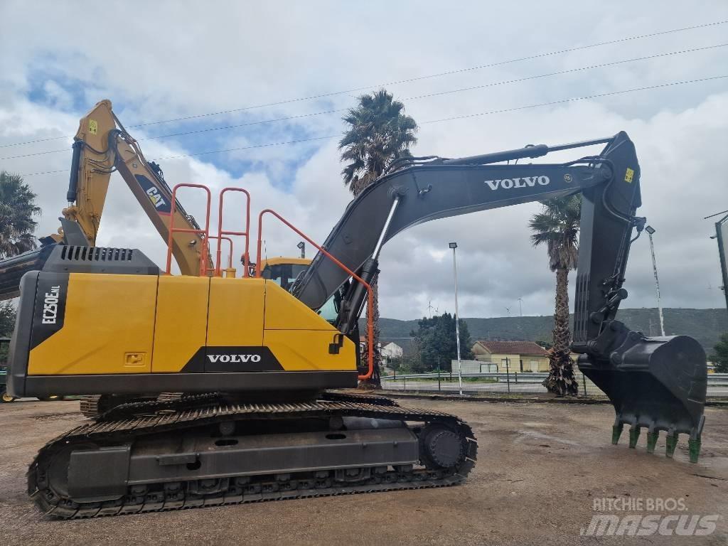 Volvo EC 250 ELN 대형 굴삭기 29톤 이상