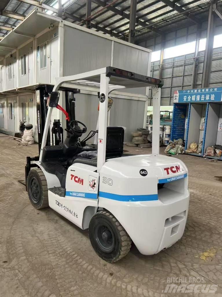 TCM FD 30 디젤 지게차
