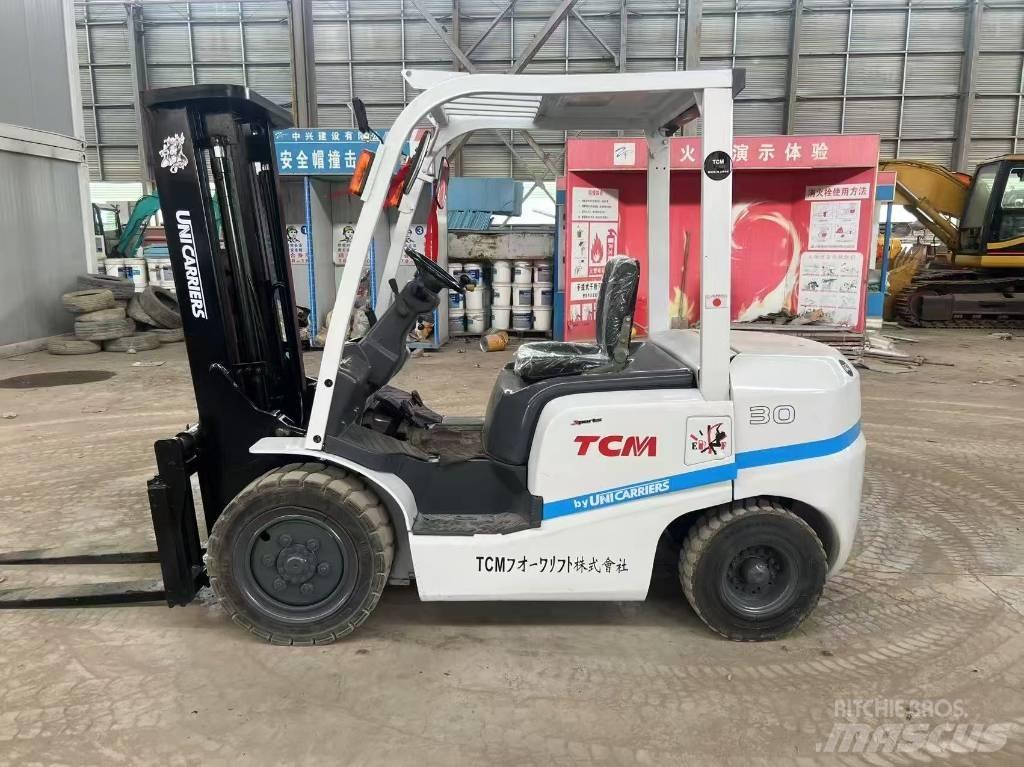 TCM FD 30 디젤 지게차