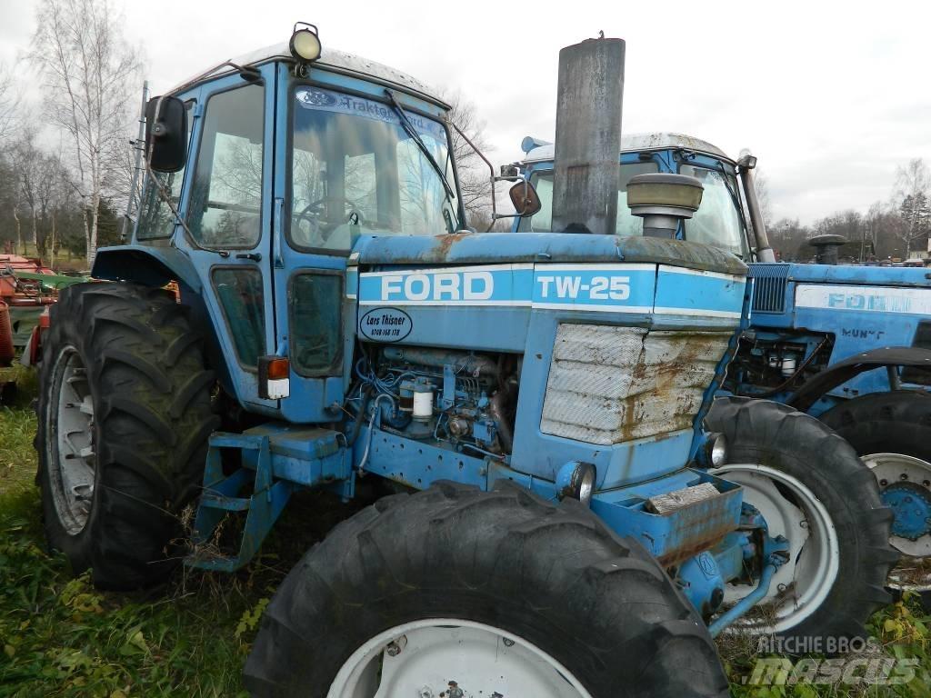 Ford TW 25 트랙터