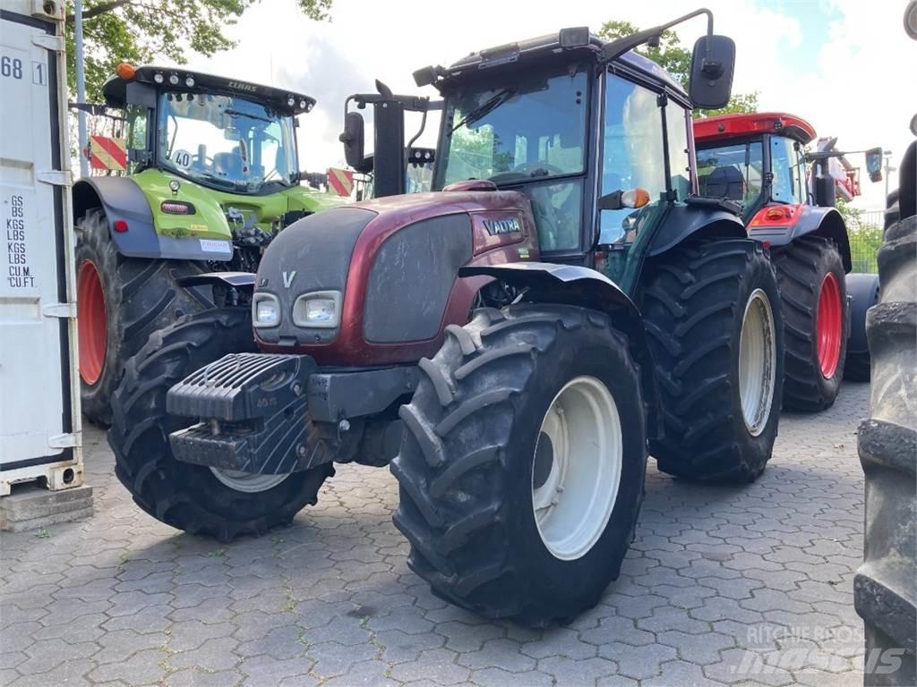 Valtra A93 Hi Tech 트랙터