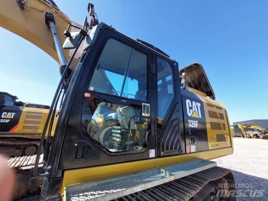 CAT 326 F L 대형 굴삭기 29톤 이상