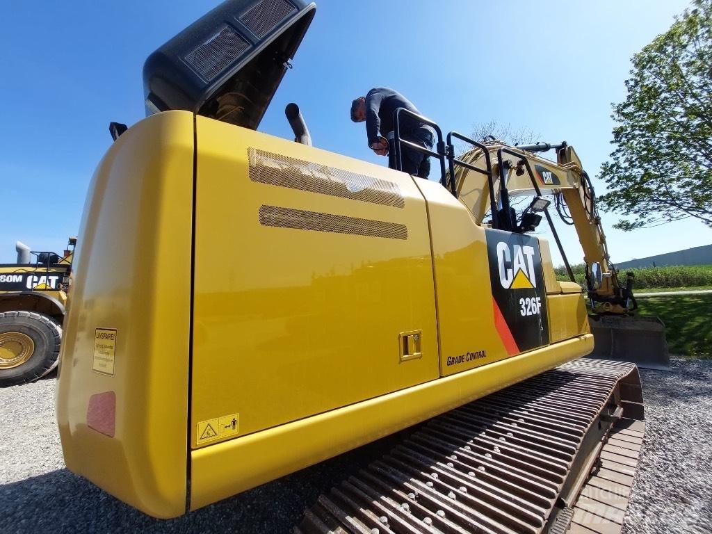 CAT 326 F L 대형 굴삭기 29톤 이상