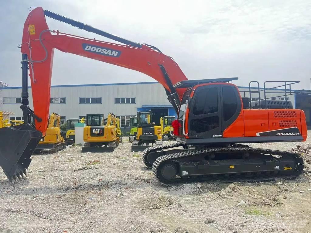 Doosan DX 300 LC 소형 굴삭기 7톤 미만
