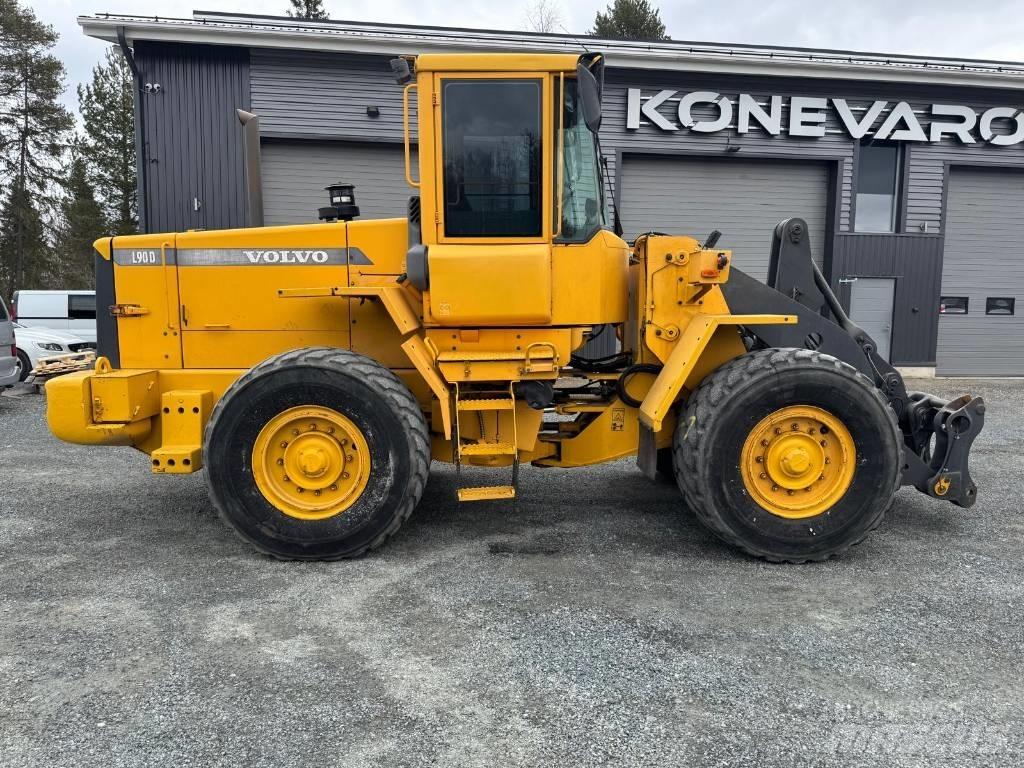 Volvo L 90 D  휠로우더