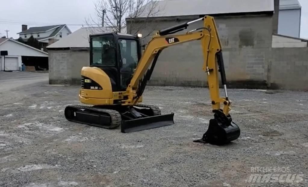 CAT 303.5 C CR 소형 굴삭기 7톤 미만