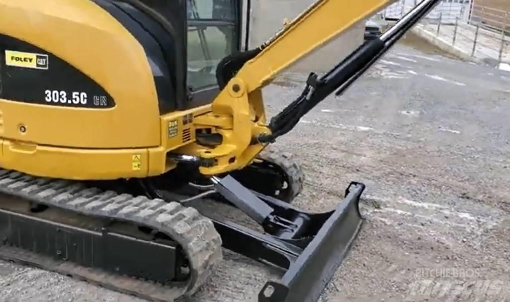 CAT 303.5 C CR 소형 굴삭기 7톤 미만