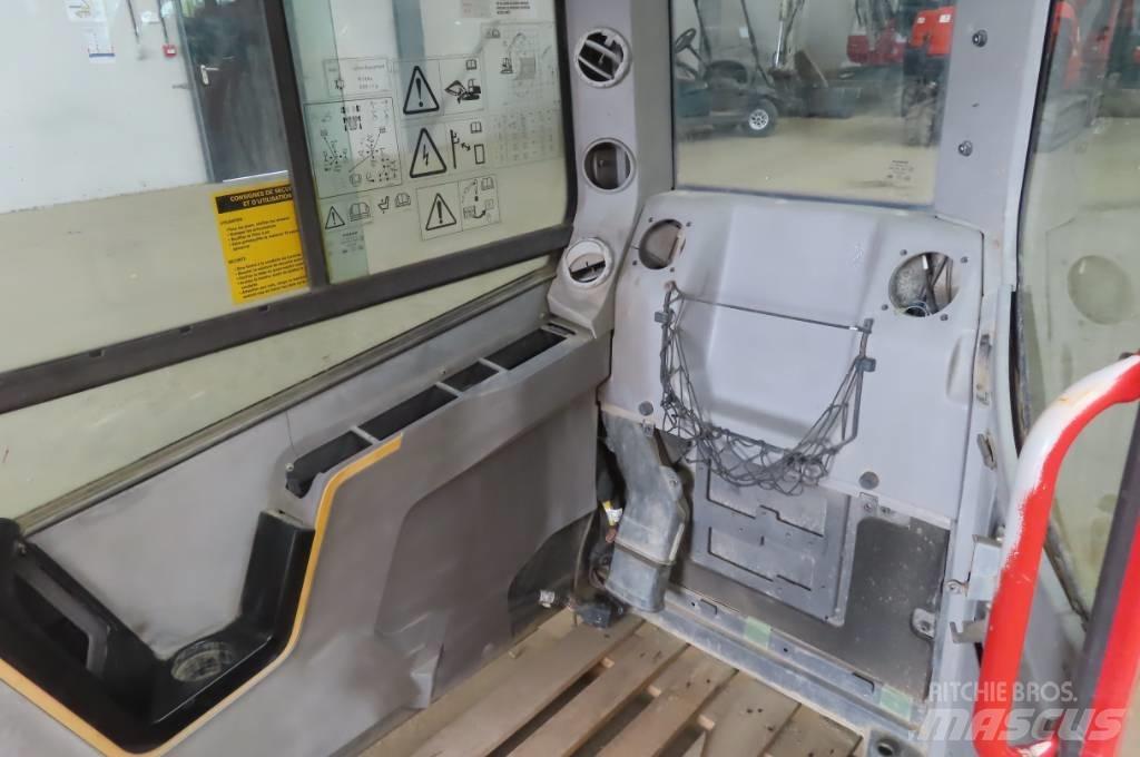 Volvo ECR 88 D 캐빈 및 인테리어