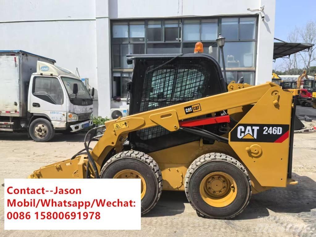 CAT 246 D  스키드로더
