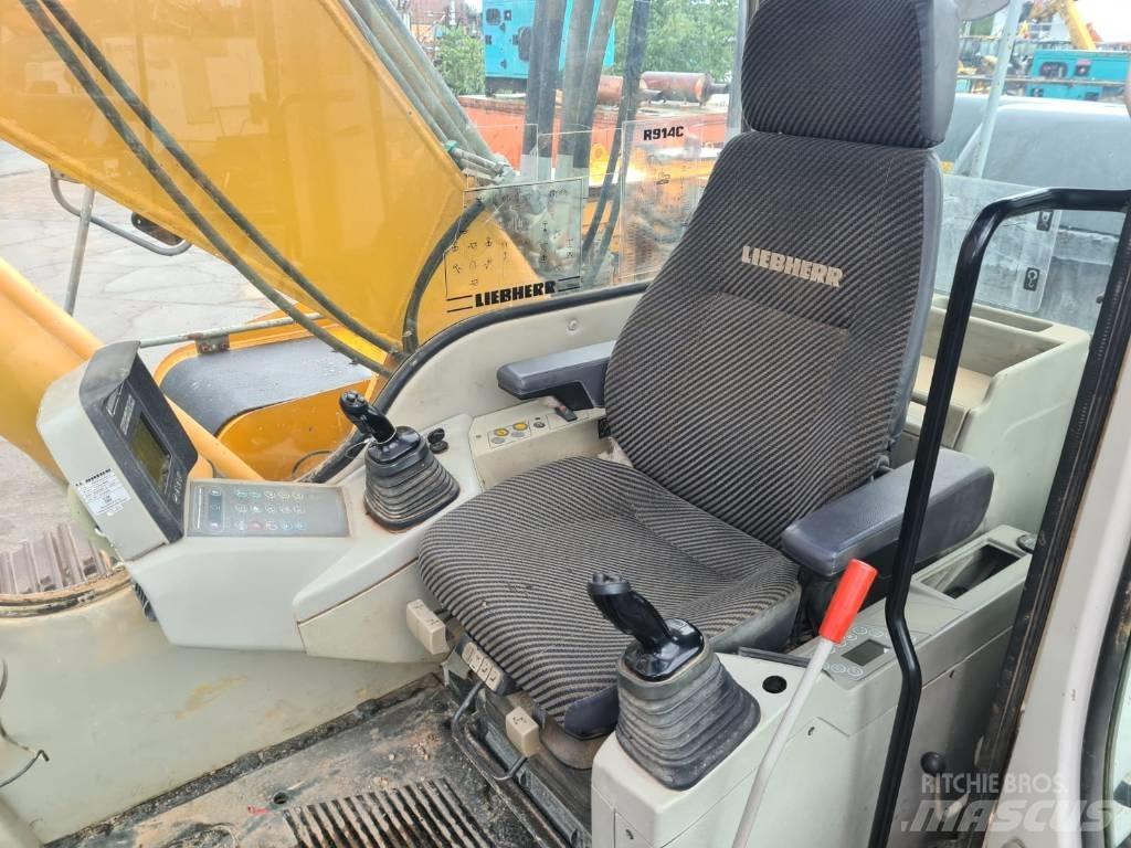 Liebherr 914 C 대형 굴삭기 29톤 이상