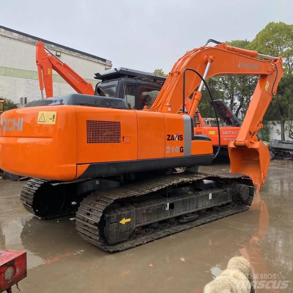 Hitachi ZX 210 대형 굴삭기 29톤 이상