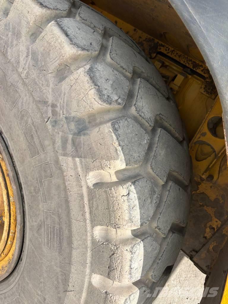 Bell B 30 E 연결식 홀러