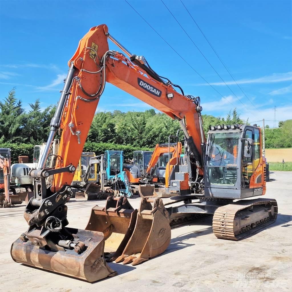 Doosan DX 140 LCR-5 대형 굴삭기 29톤 이상