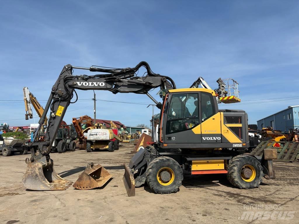 Volvo EW 150E  휠 굴삭기