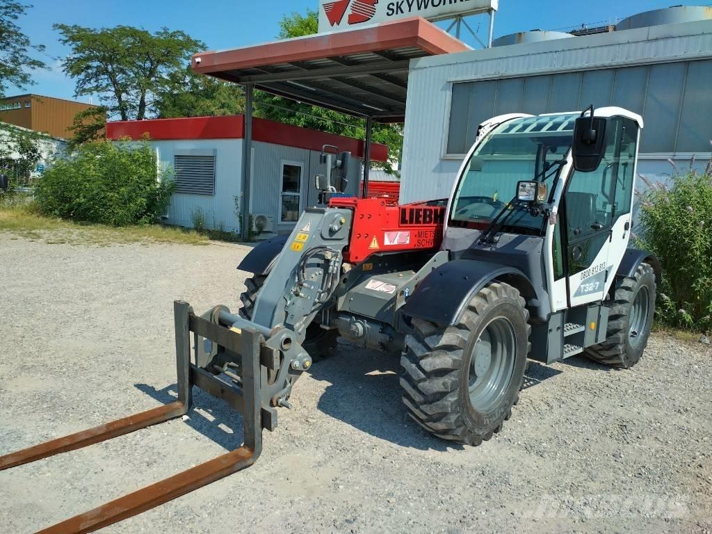 Liebherr T 32-7 텔러 핸들러