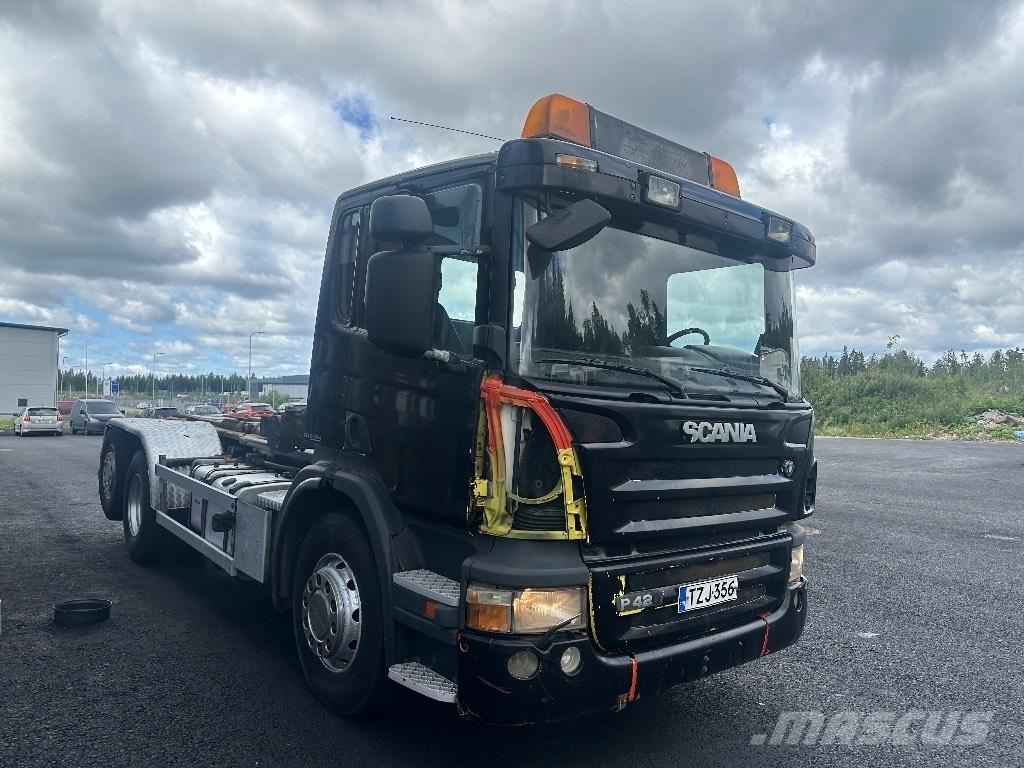 Scania P420 6x2*4 훅 리프트 트럭