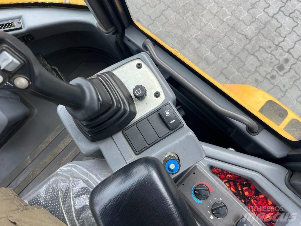 Volvo L 30 G  휠로우더