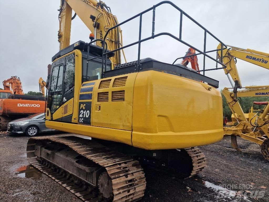 Komatsu PC210LC-11 대형 굴삭기 29톤 이상