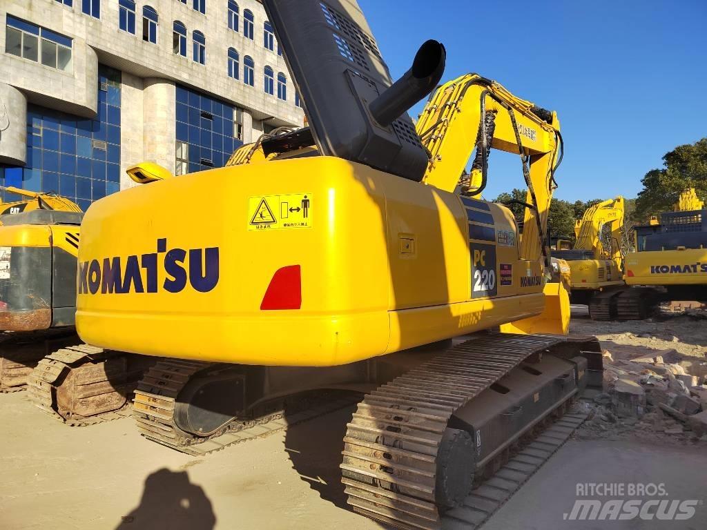 Komatsu PC220-7 대형 굴삭기 29톤 이상