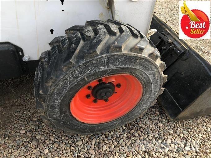 Bobcat S 300  스키드로더