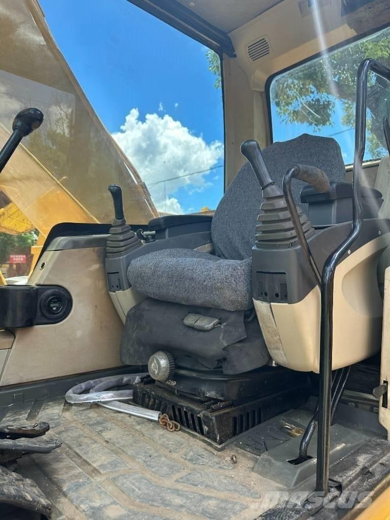 CAT 320C 중형굴삭기 7톤-28톤