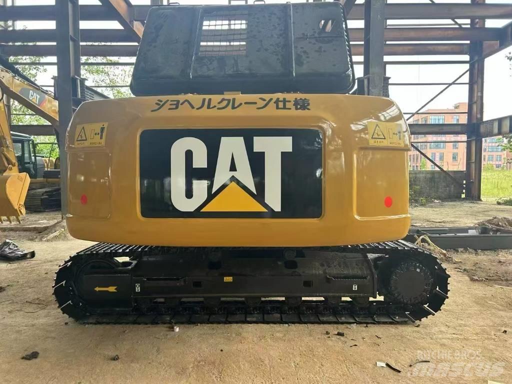 CAT 320 D2 대형 굴삭기 29톤 이상