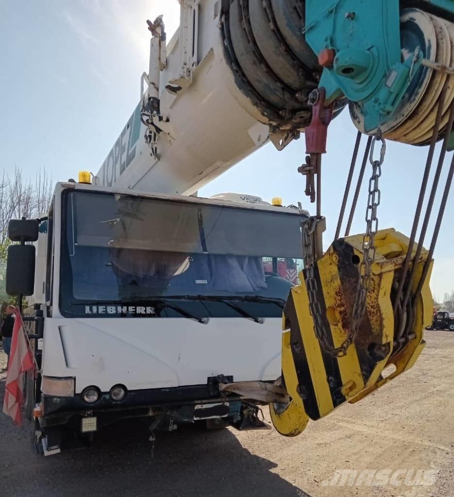 Liebherr LTM 1060-2 A/T 크레인